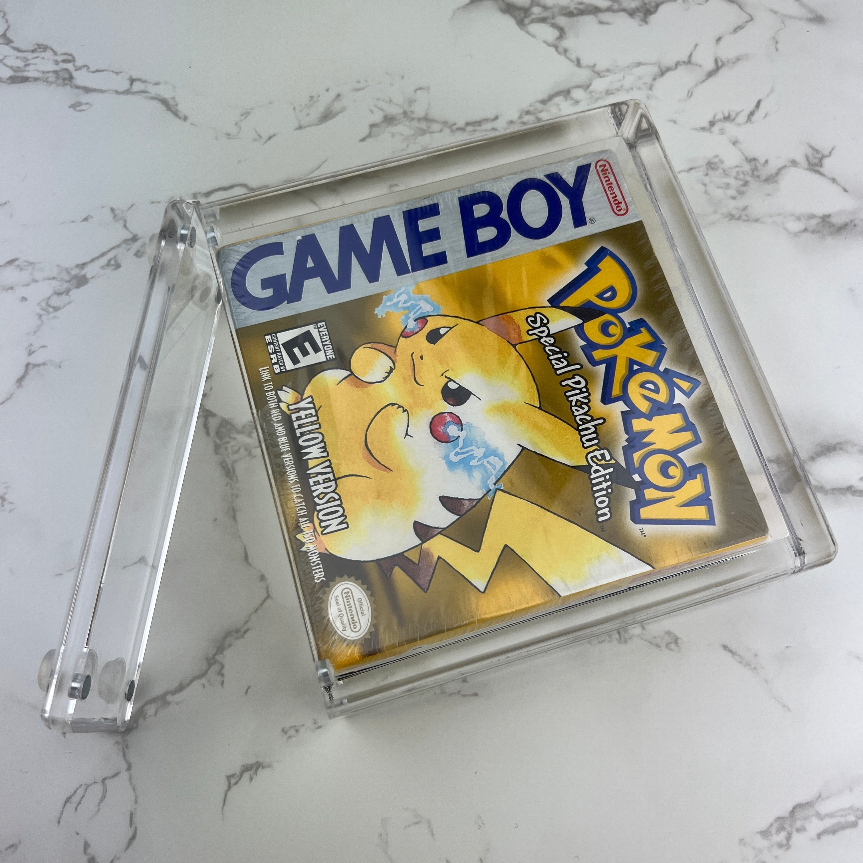 Gameboy game magnetic acrylic protective case. Crystal clear acrylic, with UV resistance. Fits both Gameboy Color and Gameboy Advance games.